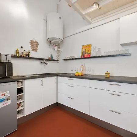 Apartment Les Sablettes - Vieille Parking Bord De Menton