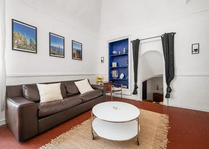 Les Sablettes - Vieille Parking Bord De * 芒通