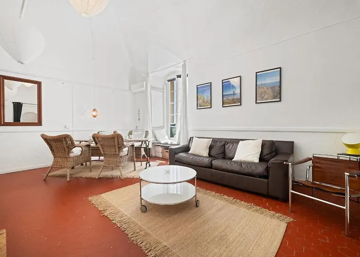 Les Sablettes - Vieille Parking Bord De *